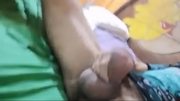 Macho ofreciendo verga