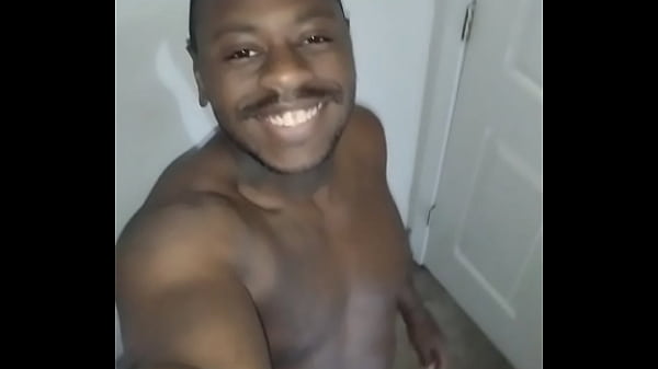 Finishing off the last month of my zodiac the Scorpio in November by showing off how my body looks for free_after using the_bathroom and daily workout in snowy weather 4