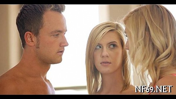 Two wild wet tame a 10-pounder 