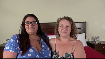 Nonton Desperate Amateurs Hot Big Tit Milfs Get Their Tight Pussies Pounded Hard In Order To Pay The Bills thumbnail