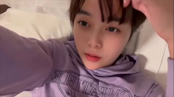 【自撮りオナニー】今日おか◯さんいないから部屋で気軽におなにーできて嬉しかったです... thumbnail