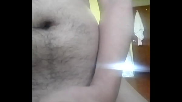 Masturbandome en casa 