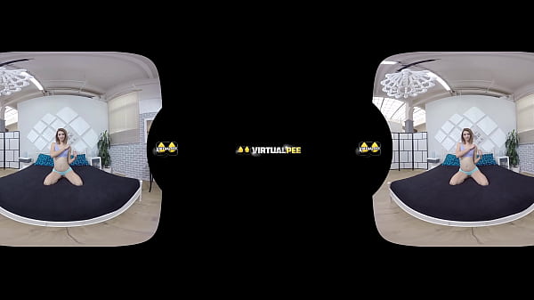 Tera Honk_rubs herwet pussy in hdpissingvr pornvideo