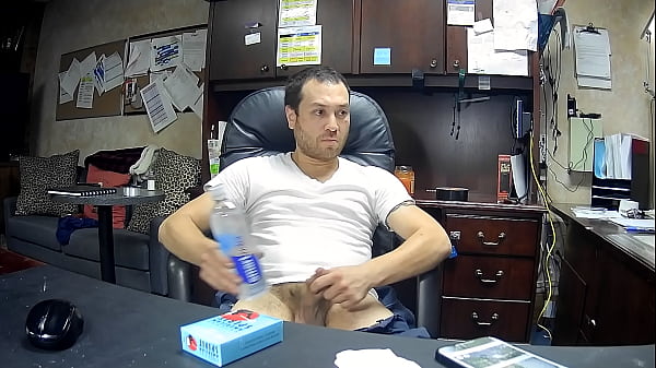 At_work smelling mysmelly_feet andjerkingmeasuring my dick