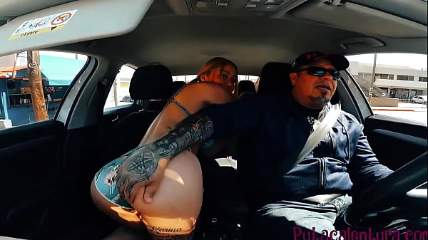 Pareja enciende el carro y explota en el jacuzzi luis garayuna pareja luis garay y nidia yoshira prenden el carro y de 