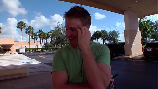 Nonton Milf Gets Fucked By A Young Cock thumbnail