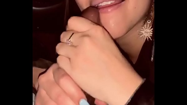 Play MP4 - Uber driver gets a tip&comma; a warm mouth to put his cock and load in