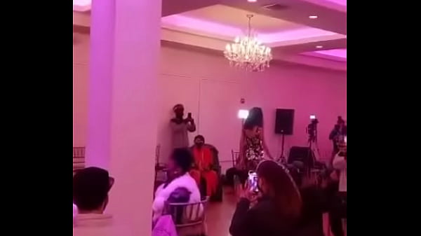 Play MP4 - Tristina Millz At Hip Hop Ny Fashion Event