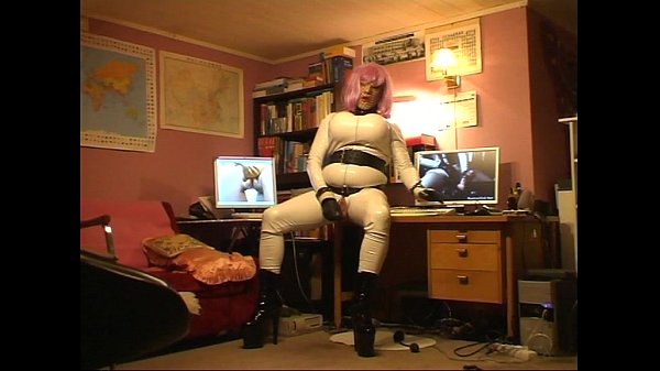 Play MP4 - Roxina2008RedAndWhiteSoWild140708XXXL&period;MPG