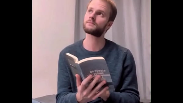 Je peu prendre mon temps pour t'expliquer aussi si jamais #gay #cuteboy #malemodel #bisexual #bi #frenchman #modeling #p 