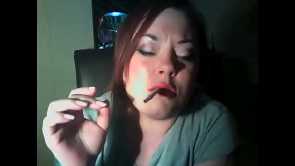 Chubby Brit Mistress Tina_Snua Double Pumping Filterless Cigarettes Fetish