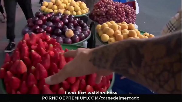 CARNE DEL MERCADO - Intense pickup fuck with a sexy_Latina babe