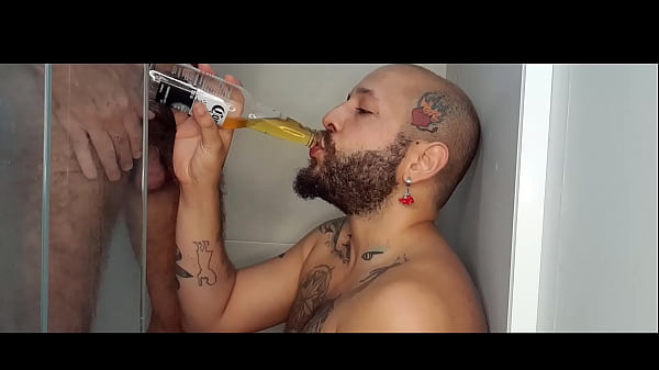 Dogao Me Dando De Beber thumbnail