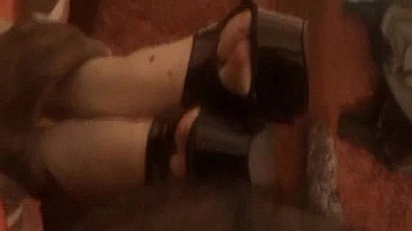 Nonton Hot Footjob With High Heels. thumbnail