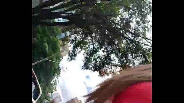 Play MP4 - De paseio mostrando a mimizinha