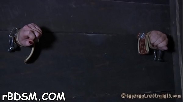 Naked floosy is playing with her nice sextoy