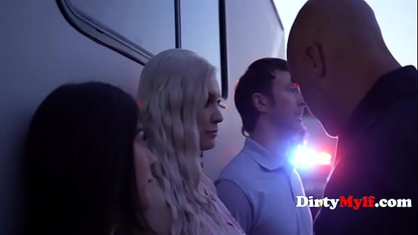 Play MP4 - Speeding Officer Won't Arrest If MILF And Teen Fuck Him &lpar;Family Saviours&rpar;