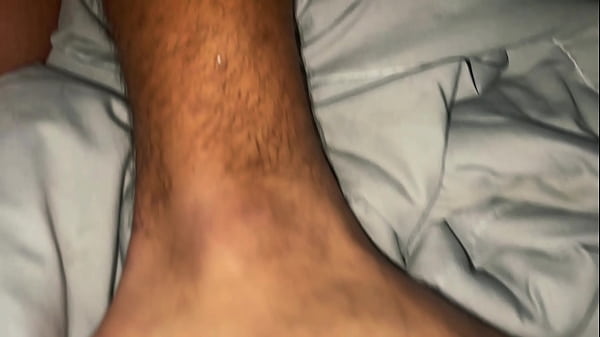 O Tes&atilde;o Foi Tanto Que Dei A Noite Toda Sem Camisinha Fazendo O Puto Jorrar Sua Gala Grossa. thumbnail