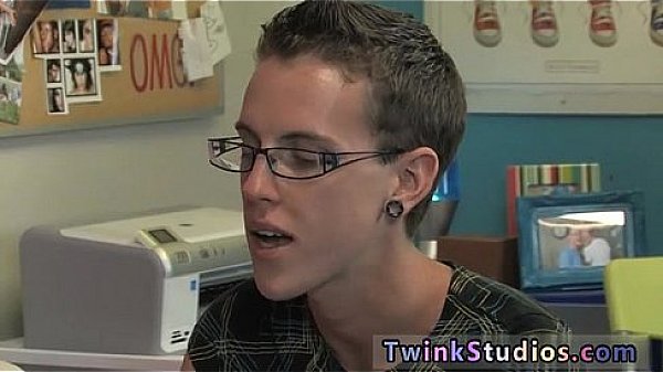 Young sexy naked men emo teen boys sex porn These lads are sexy and 