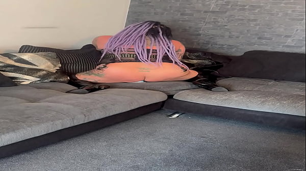 Nonton Solo-fun-playing-with-toys thumbnail