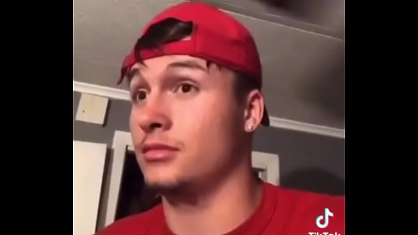 Play MP4 - farted hot and strong