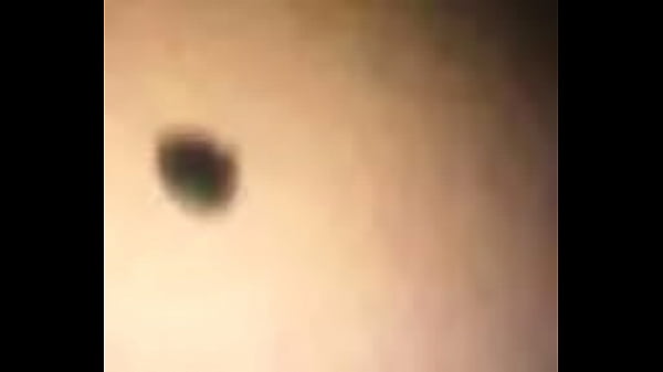 Esta vieja quiere que se lo meta por atras con su tanga puesta