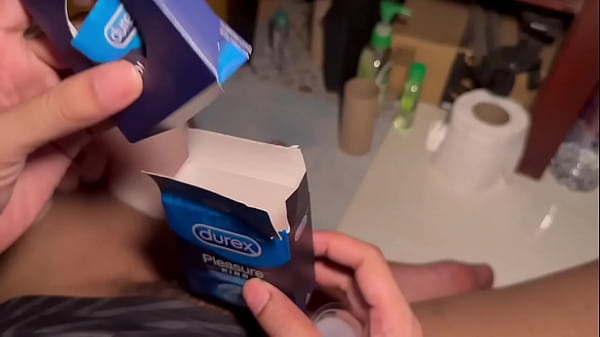 Asian guy try use Cock Ring for first time 