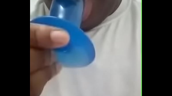Black teen sucking dildo 