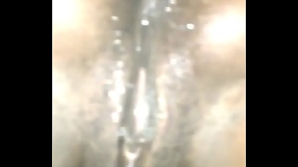 Nonton Wet Wet thumbnail