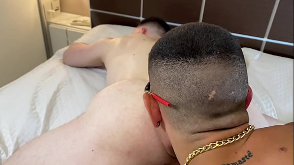 Nozinho ZL fucks a hot gringo 