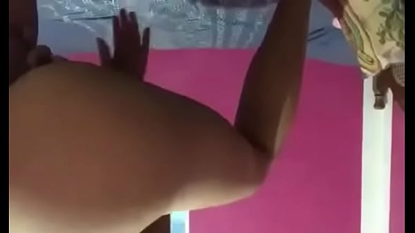 Play MP4 - Chica se masturba pensando en su hermano