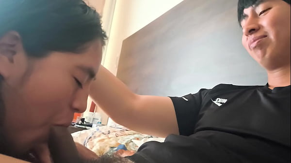 Play MP4 - Mi amiga cristiana de 18 a&ntilde;os me chupa la polla TODO el dia&comma; su novio piensa que esta en clases de la universidad