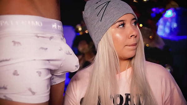 Play MP4 - I call my parents like a good girl&comma; while I play with my boyfriend's cock&period; Feeling naughty makes me very horny and my desire is to become your favorite virtual whore