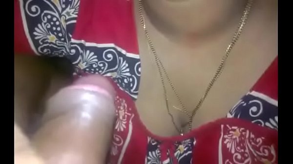 Desi indian wife blowjob and hand job and shaking the wife
