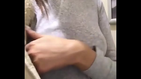 le pido_una fotoy me manda video enseñando todo y tocandose