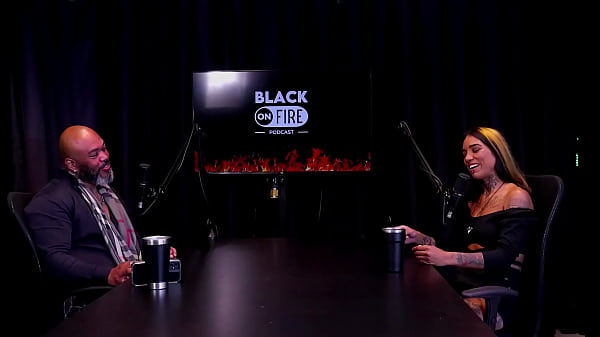 Morena faz stripper, most os peitos depois de escolher quem senta, mama ou passa, e toda semana atualiza os exames - Nick Niquita (WATCH ON: SHEER/RED) 