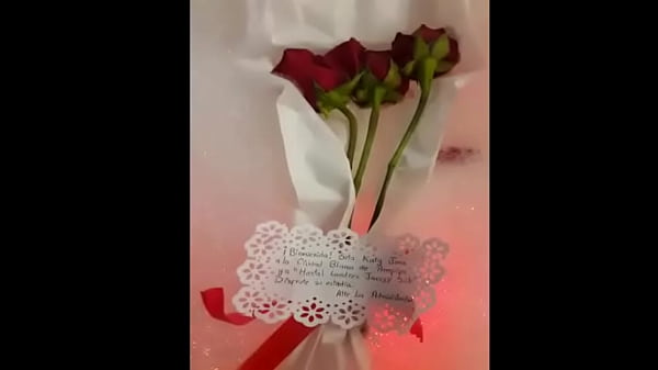 peruana cumbiambera se muestra a novio 