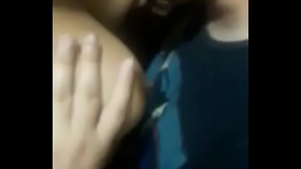 Mi ex chupa muy rico mis tetas 