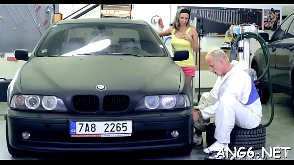 Temptingmaid Tracy in enjoyablesex