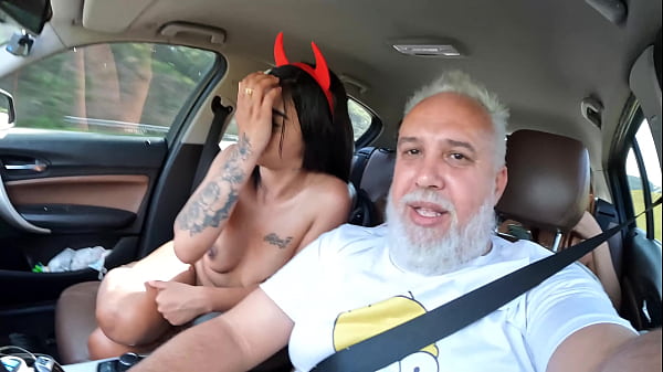 Ela Veio At&eacute; Aqui Para Entrar Na Carona Ent&atilde;o Merece Dar Aquela Mamada - Mel Silva thumbnail