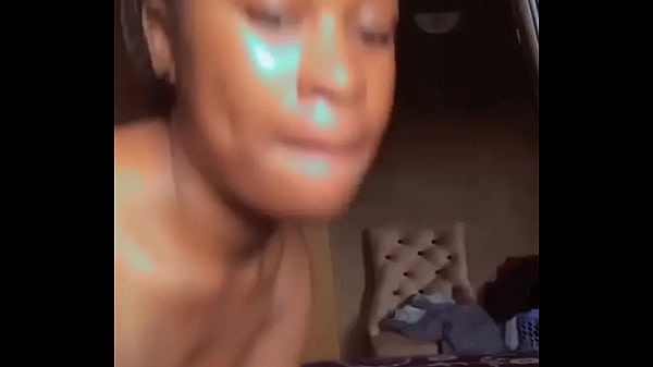 Play MP4 - She be ashawo