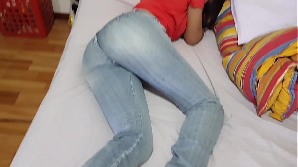 Despues de la fiesta follo a mi hermanastra 