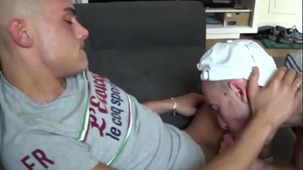 Ptit Mec De Cit&eacute; Bais&eacute; En Plan Cave Par Greg Centuri thumbnail