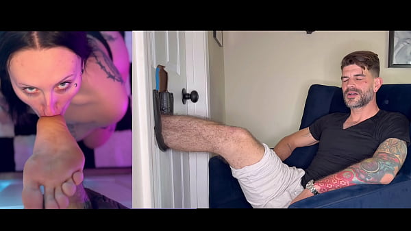 Play MP4 - Raven Vice Licks&comma; Throats and gags on my Feet in Gloryhole