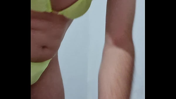 Nonton Novinha Crossdresser Mostrando Rabinho thumbnail