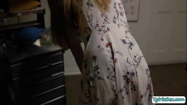 Skinny trans babe is in the doctors office waiting for him to come.After that,they start the check up and the doctor gets horny and start sucking her shecock.In return,she throats his big cock too and lets him fuck her wet ass. 