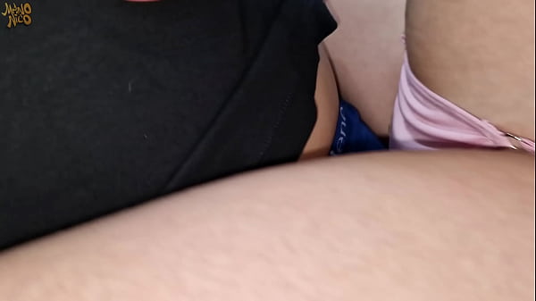 Dp putinha brasileira gozando gostoso em dois paus enormes 