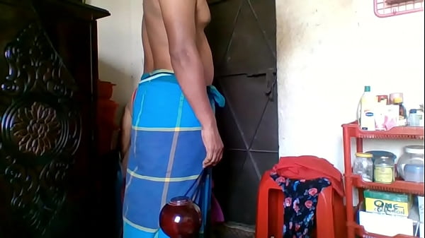 Play MP4 - Juicy maid suck & fucked Her Owner