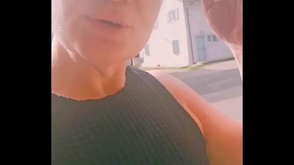 Nonton Je Vais Voir Un Fan Pour Une Bonne Baise thumbnail