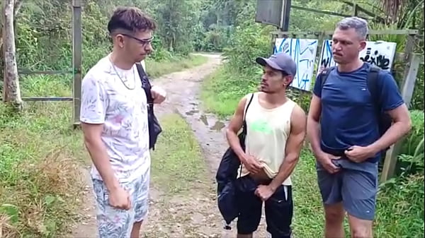 sol ,cachoeira e muito sexo 